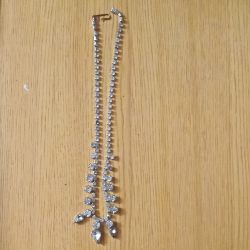 Elegant Silver Necklace